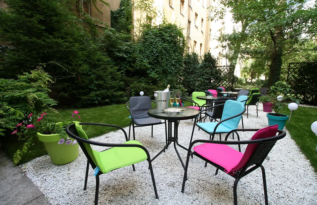 Anette Hotel-1